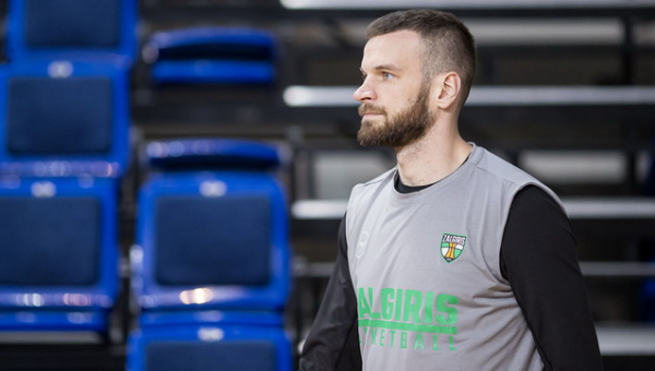 Ar bus permainos? „Žalgiris“ priėmė galutinį sprendimą dėl T. Dimšos ateities
